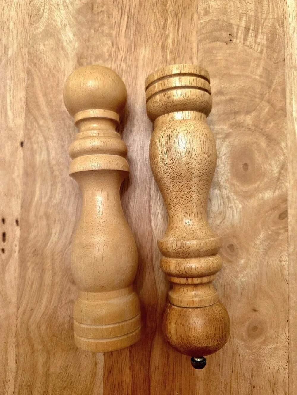 Vintage Wooden Salt And Pepper Mills Light Wood
